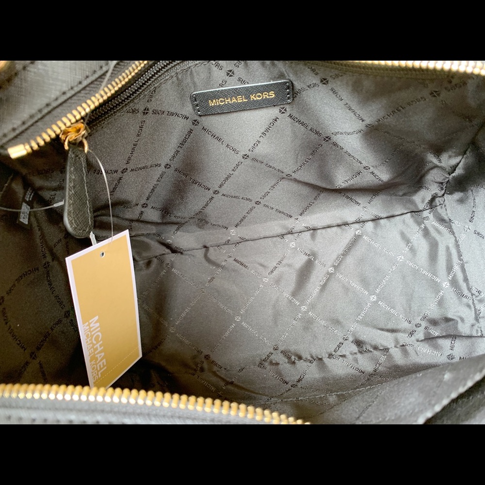 Gaby’sBags👜💕-NWT Michael Kors Satchel Studded - Picture 6 of 8